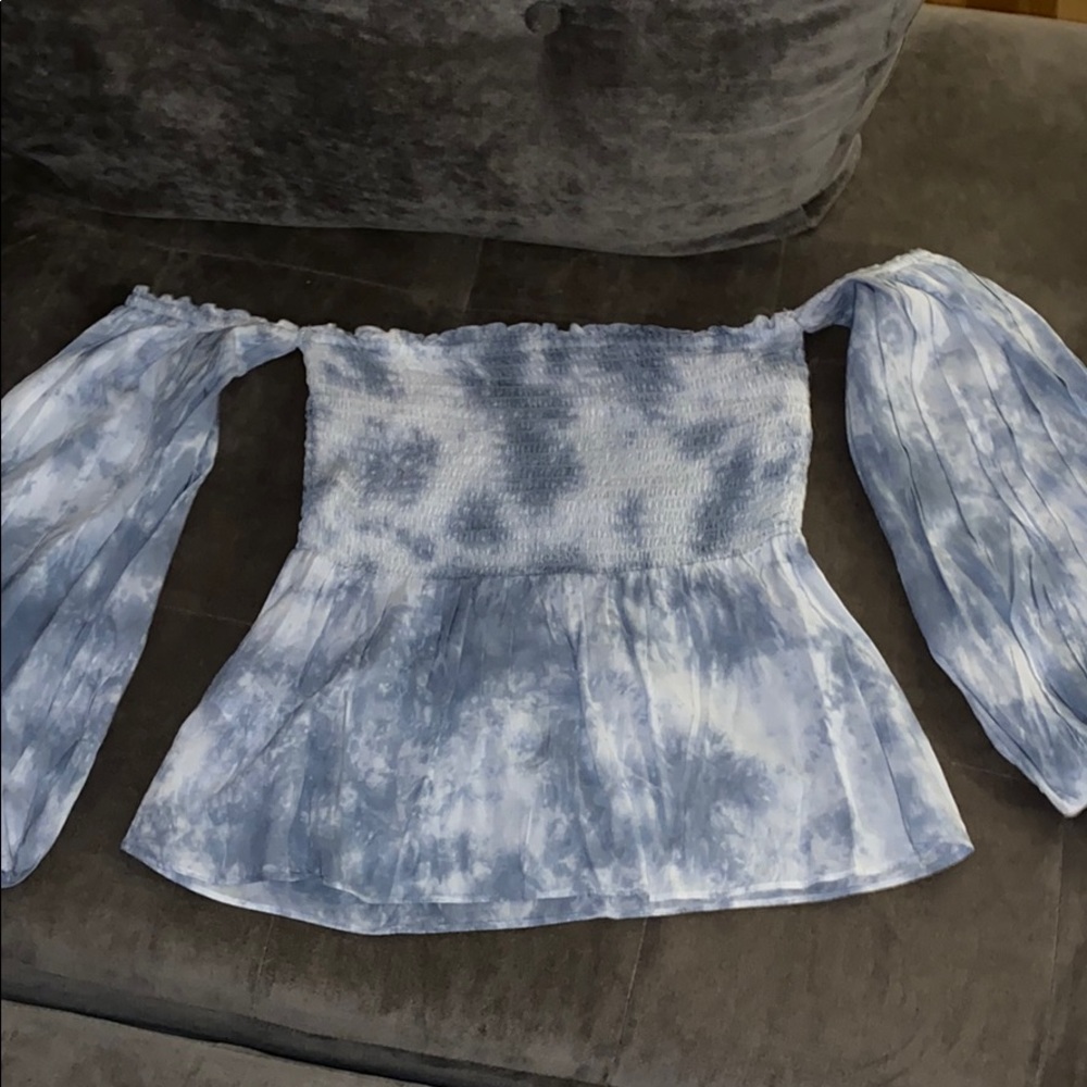 American Eagle off the shoulder top